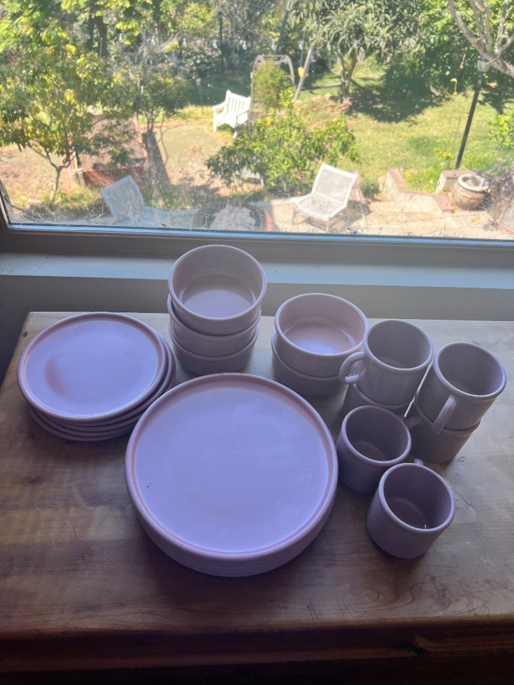 Vintage Melamine Dish Set by SRO 1986 (pink)